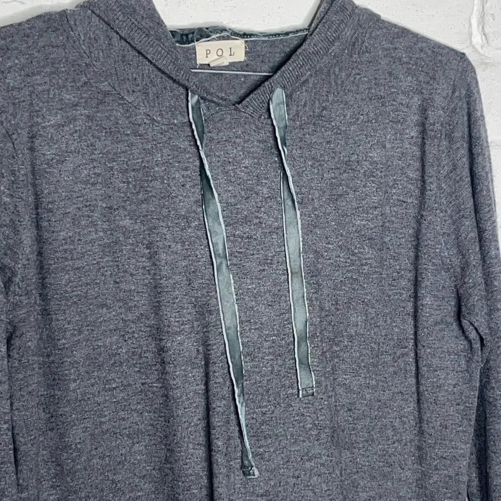 POL gray 52%